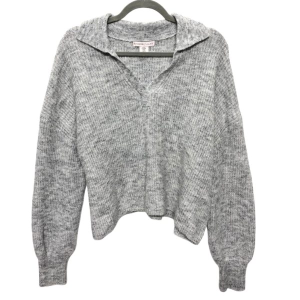 Sweater By Clothes Mentor In Grey, Size: M Online Hot Sale