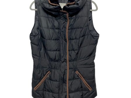 Vest Puffer & Quilted By Charlie Paige In Black, Size: S on Sale